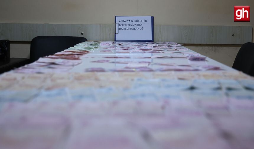 Antalya'da yakalanan dilencinin üzerinden 17 bin TL çıktı