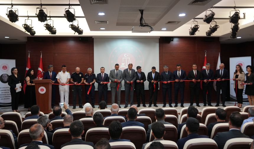 Savcı Gadem Taş'ın adı Antalya Adliyesindeki konferans salonuna verildi