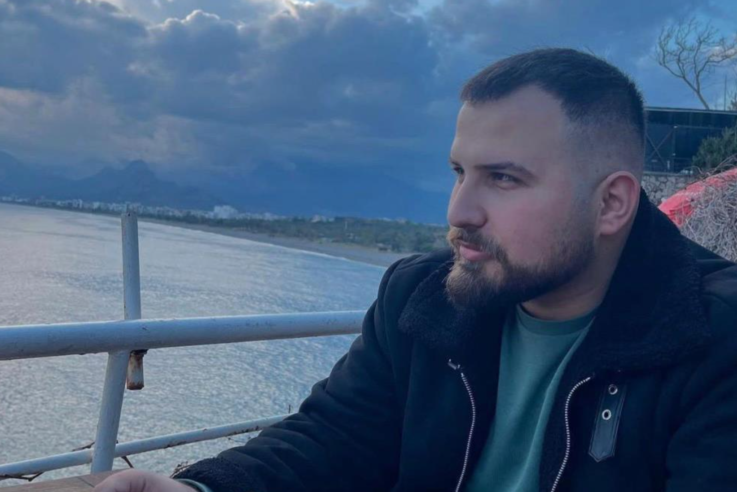 Gürültü uyarısında öldürülen gencin annesi "Oğluma damatlık değil kefen giydirdim" deyip gözyaşı döktü